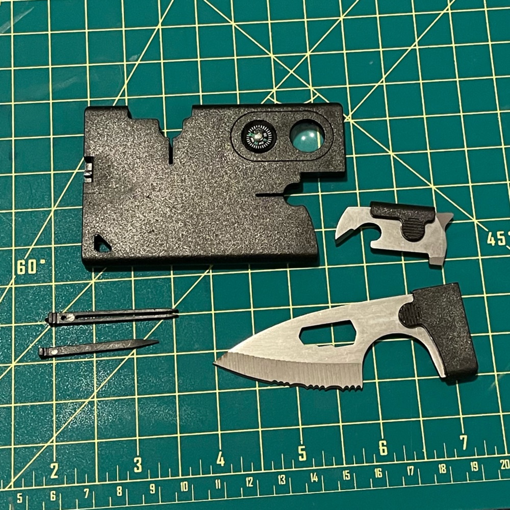 NWOT Credit Card Size Multifunction 10-in-1 Tactical Survival Tool Card.Unused.